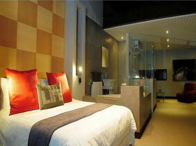 City Living Boutique Hotel Блумфонтейн Экстерьер фото